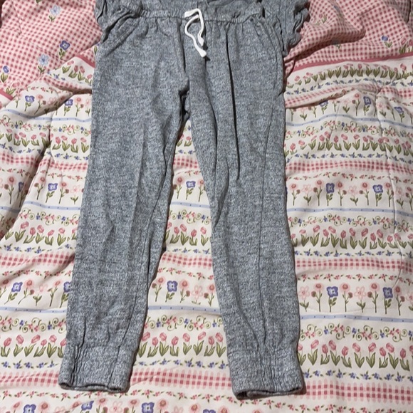 Gap romper, gray , size S 6-7 - Picture 2 of 6